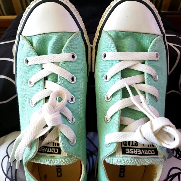 EUC Converse CTAS mint green (Youth size 2) kicks - Picture 1 of 7
